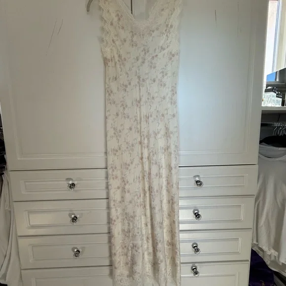 Love Shack Fancy Lace-Trim Floral Dress Mira